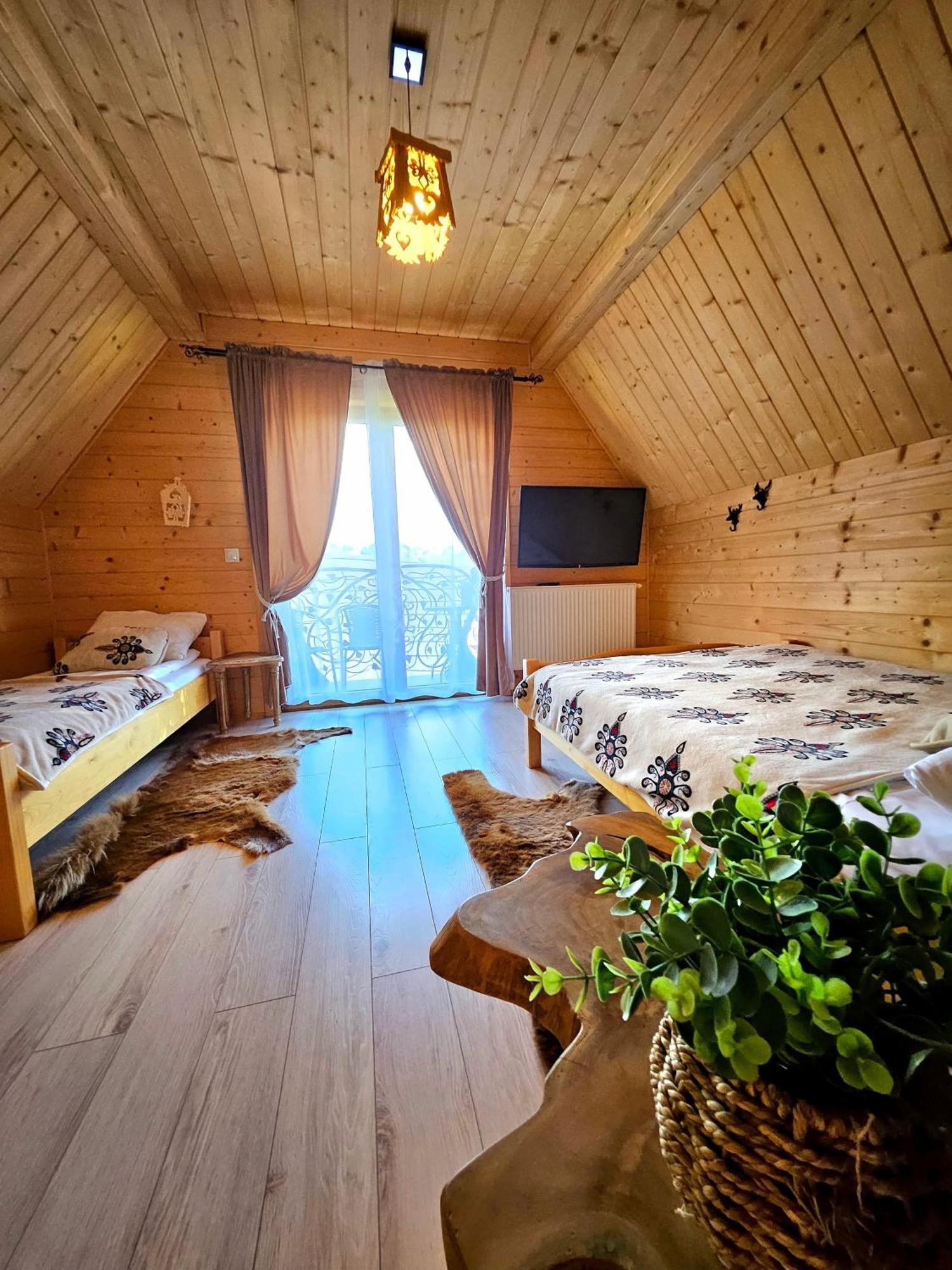 Góralska Chatka z Balią w Zakopanem Domek alpejski *